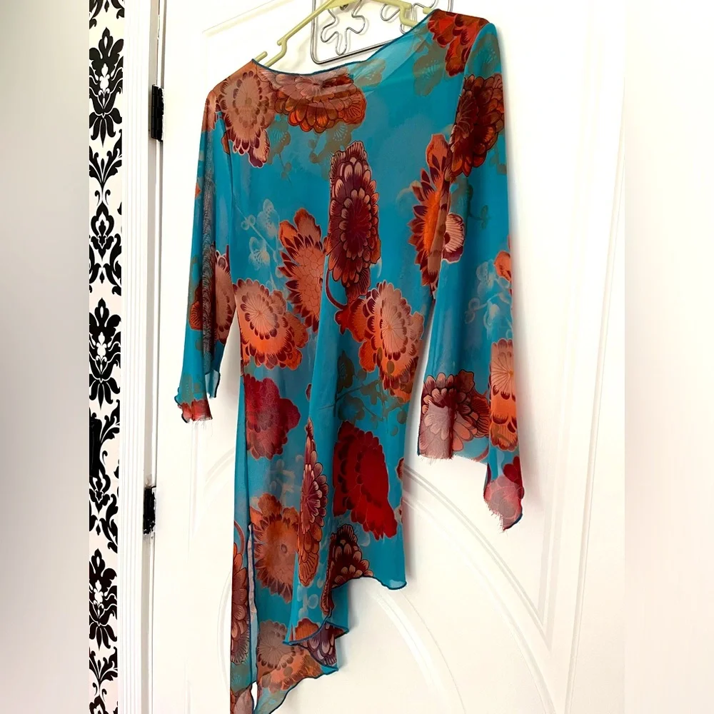 Light Tunic - Picture 3 of 4